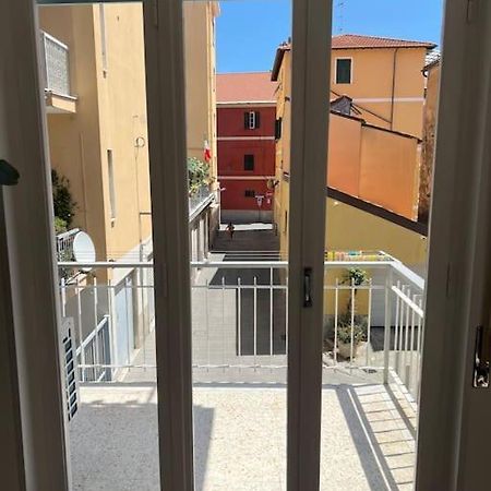 Borgo Marina Apartments Imperia Bagian luar foto