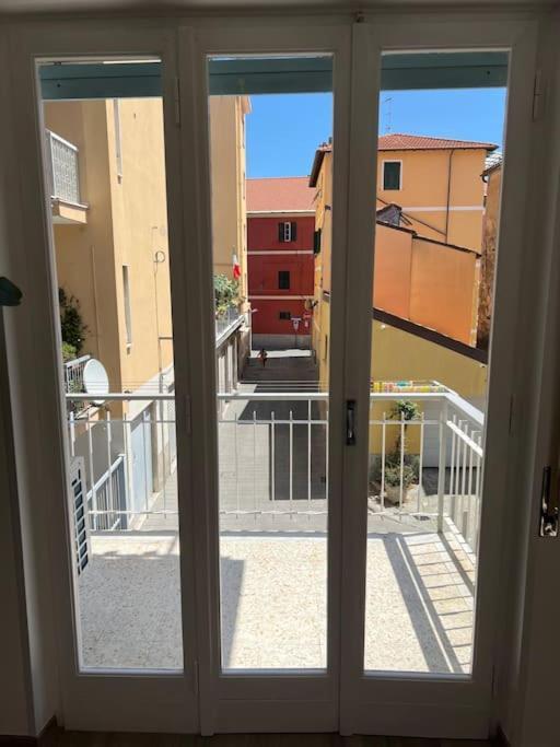 Borgo Marina Apartments Imperia Bagian luar foto