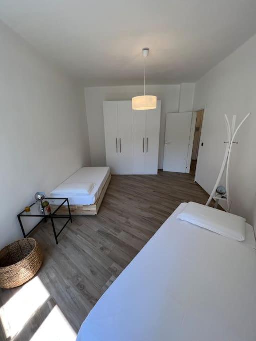 Borgo Marina Apartments Imperia Bagian luar foto